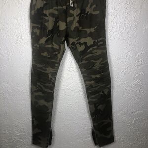 PACSUN Camo Cargo Pants Men’s Size Medium (30-32)